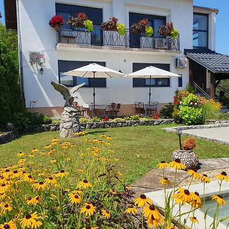 Guesthouse Vila Slunj Exterior foto